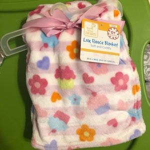NWT Cupcake blanket